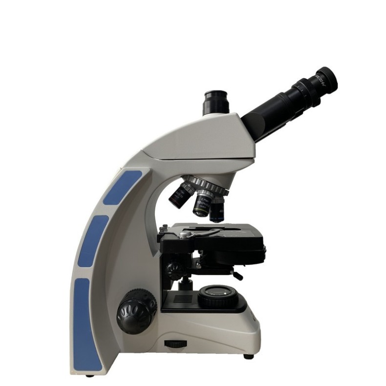 Microscope numérique trinoculaire Levenhuk MED D45T LCD